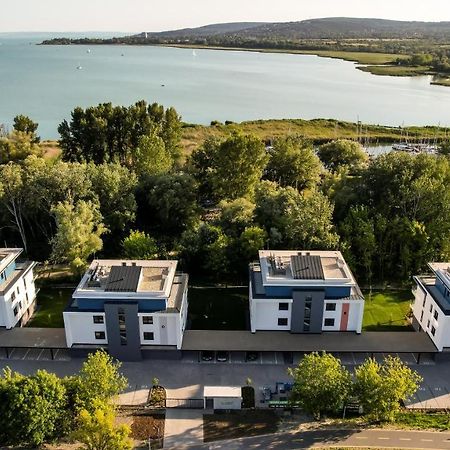 Fuzliget2- Skiff Balatonfůzfő Bagian luar foto